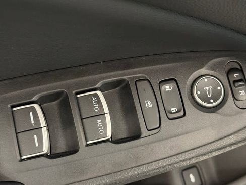 Used 2019 Honda Accord Sport image 13