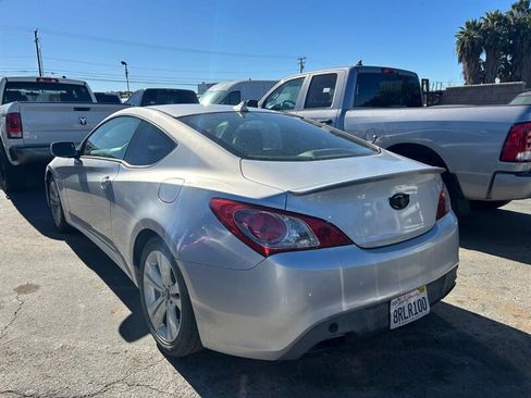 Used 2012 Hyundai Genesis 2.0T image 8