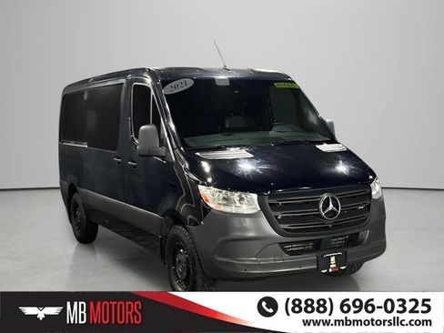 Used 2021 Mercedes-Benz Sprinter 2500 image 3