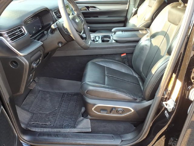 Used 2024 Jeep Wagoneer Series II AWD/4WD image 13