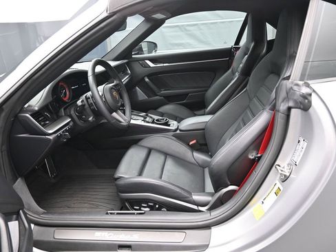 Certified 2025 Porsche 911 Turbo S AWD/4WD image 8