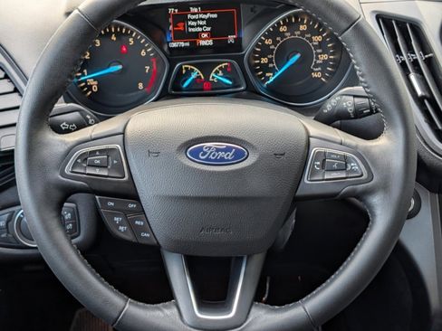 Used 2019 Ford Escape SEL image 36