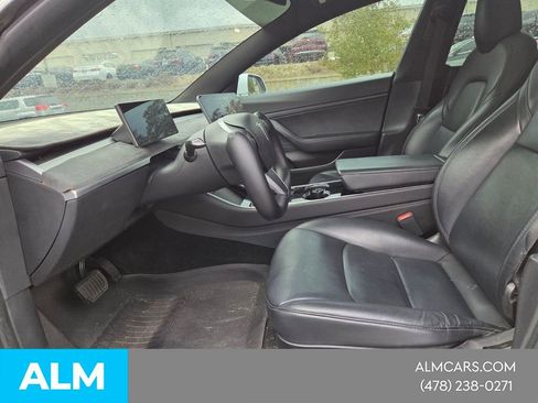 Used 2020 Tesla Model 3 Standard Range Plus image 4