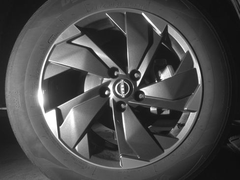 Used 2025 Nissan Rogue SV image 12