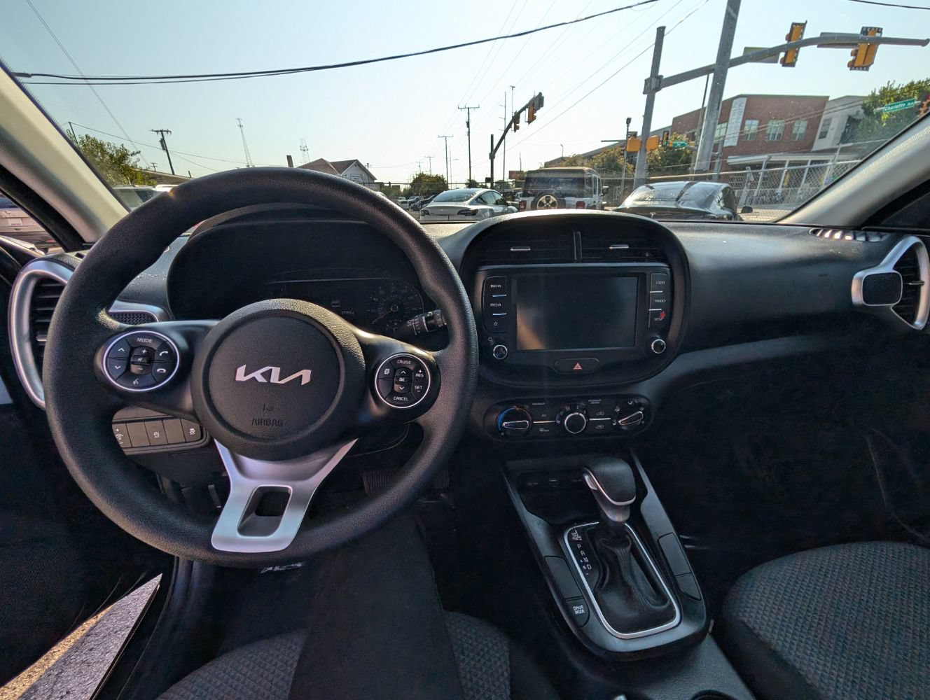 Used 2022 Kia Soul LX FWD image 21