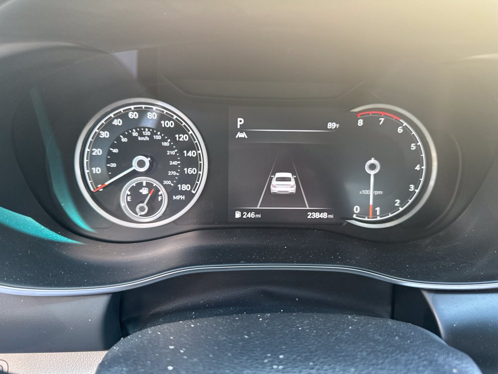 Used 2023 Genesis G70 3.3T RWD image 16