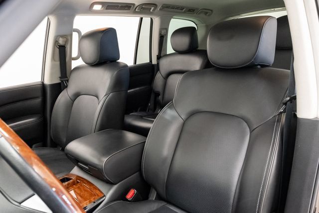 Used 2018 INFINITI QX80 4WD w/ Driver Assistance Package image 9
