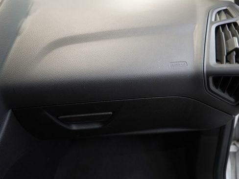 Used 2012 Ford Focus S FWD image 33