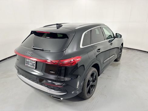 Used 2025 Audi Q5 Premium Plus w/ Premium Plus AWD/4WD image 7
