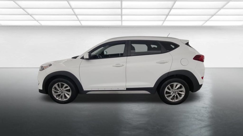 Used 2017 Hyundai Tucson SE w/ SE Popular Package 02 AWD/4WD image 4