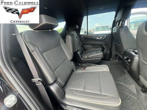 Used 2023 Chevrolet Tahoe Premier AWD/4WD image 33