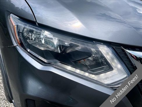 Used 2019 Nissan Rogue S AWD/4WD image 23