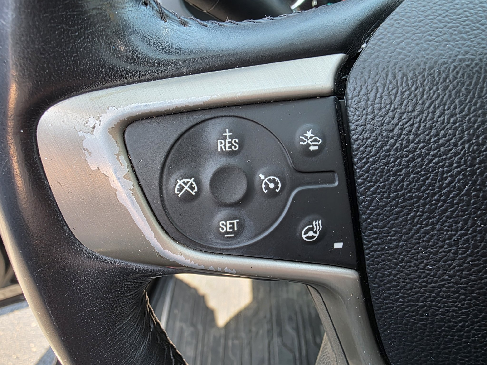 Used 2019 GMC Acadia Denali w/ Technology Package AWD/4WD image 17