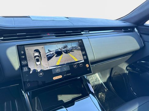 Used 2025 Land Rover Range Rover Sport SV Edition Two image 24