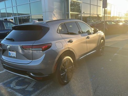 Used 2022 Buick Envision Essence w/ Sport Touring Package FWD image 2