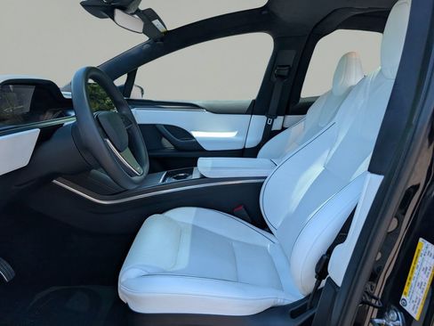 Used 2022 Tesla Model X Plaid AWD/4WD image 18