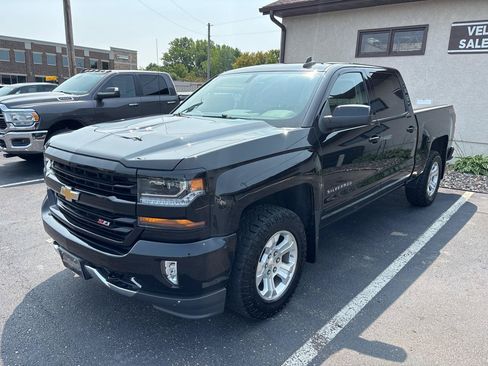 Used 2018 Chevrolet Silverado 1500 LT w/ All Star Edition AWD/4WD image 7
