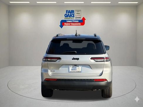 New 2025 Jeep Grand Cherokee L Limited w/ Trailer Tow Package AWD/4WD image 8