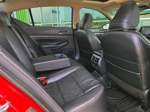 Used 2022 Nissan Altima 2.5 Platinum image 22