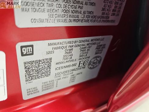 Used 2024 Chevrolet Silverado 1500 RST AWD/4WD image 33