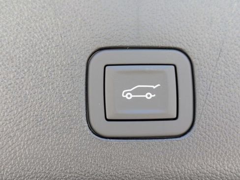 New 2026 Chevrolet Tahoe High Country AWD/4WD image 36