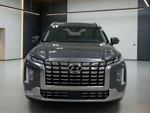 Used 2025 Hyundai Palisade Calligraphy image 5