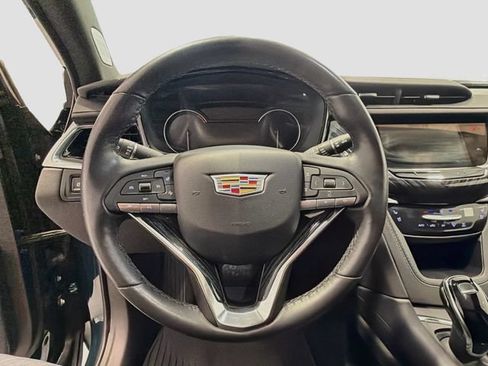 Used 2024 Cadillac XT6 Premium Luxury AWD/4WD image 9