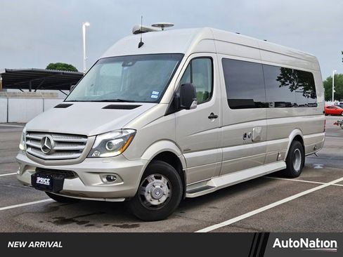 Used 2017 Mercedes-Benz Sprinter 3500 image 1