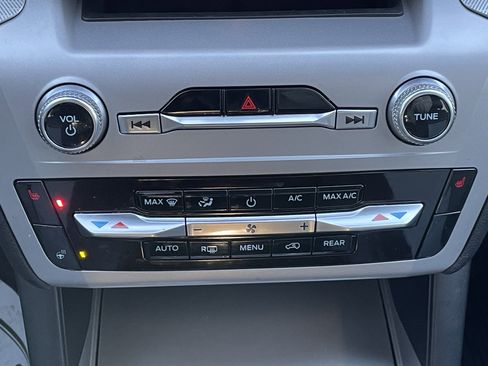 Used 2023 Ford Explorer XLT w/ Equipment Group 202A image 25