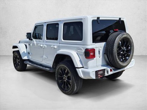 Used 2021 Jeep Wrangler Unlimited Sahara AWD/4WD image 7