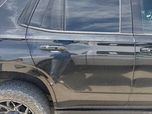 Used 2024 GMC Yukon AT4 w/ Max Trailering Package AWD/4WD image 12