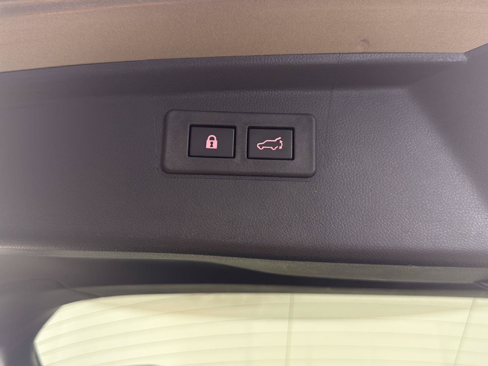 Certified 2025 Subaru Outback Limited AWD/4WD image 22