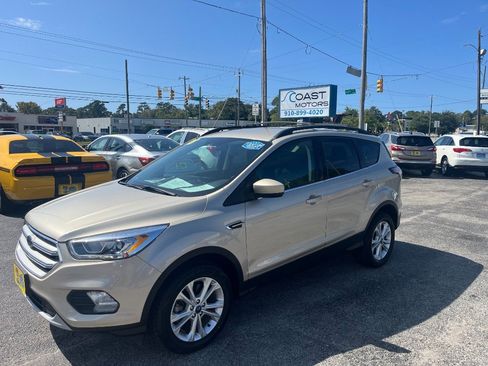Used 2018 Ford Escape SEL image 7