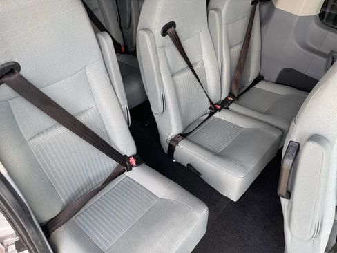 Used 2019 Ford Transit 150 XLT image 10