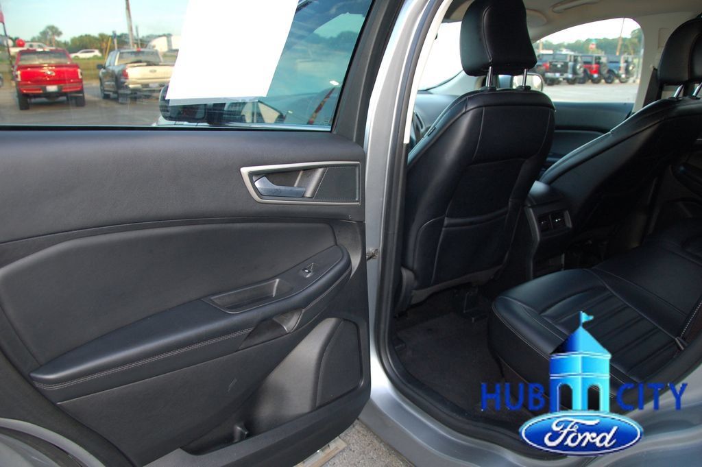Used 2024 Ford Edge SEL AWD/4WD image 13