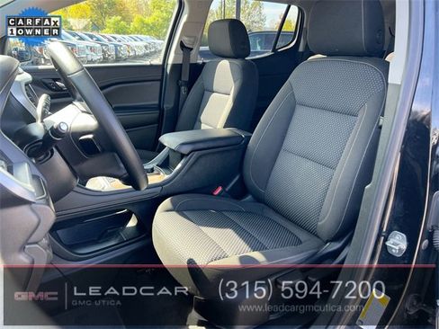 Used 2021 GMC Acadia SLE image 18