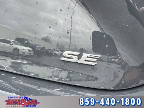 Used 2025 Toyota Camry SE image 19