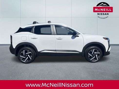 New 2026 Nissan Kicks SV w/ Cold Weather Package FWD image 9