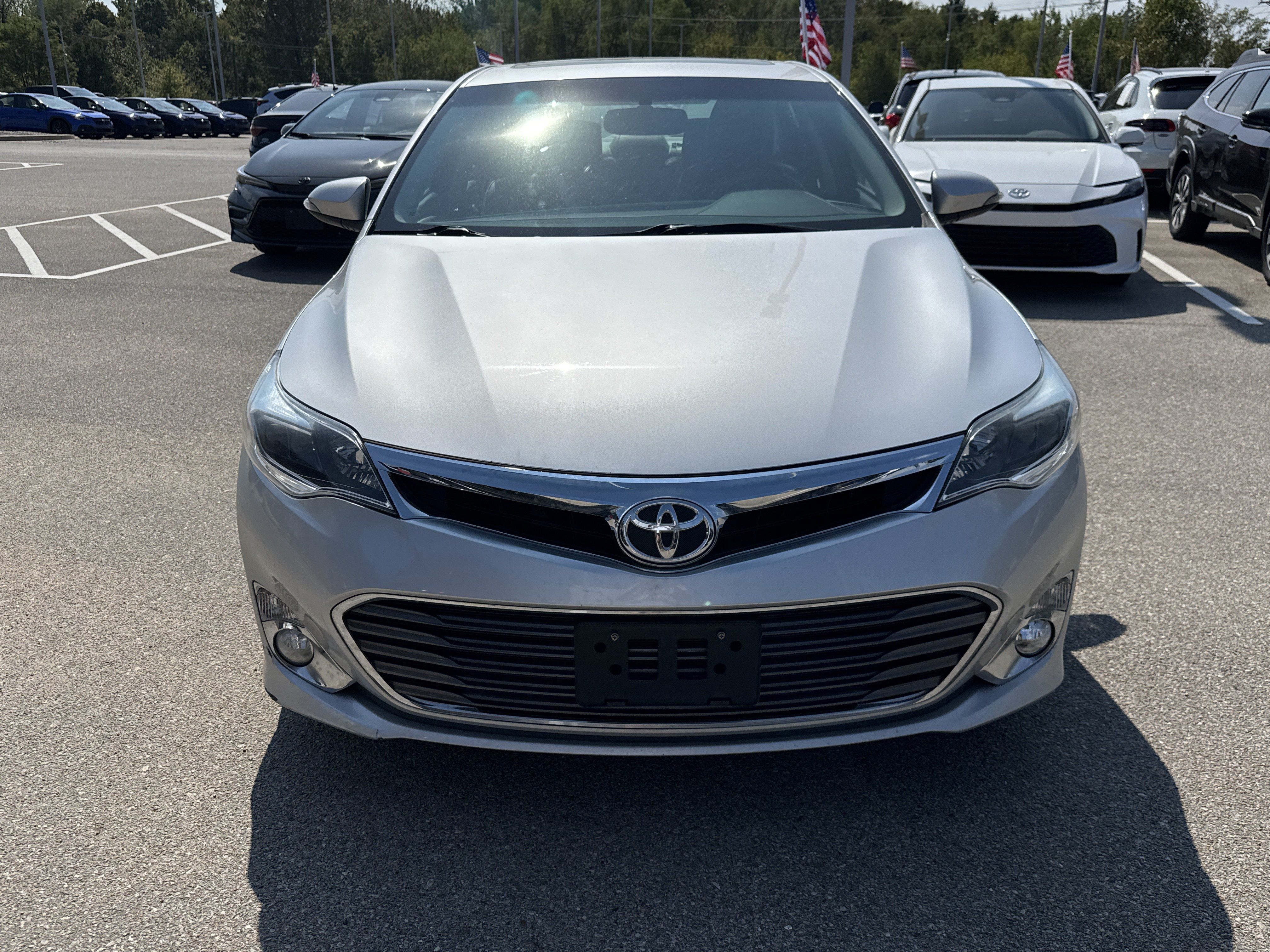 Used 2014 Toyota Avalon XLE Touring FWD image 8