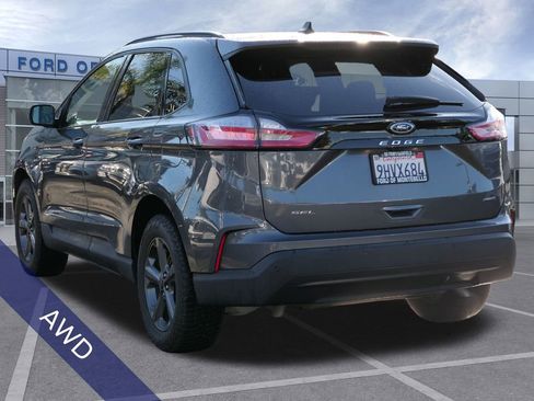 Used 2024 Ford Edge SEL w/ Sport Appearance Package image 7