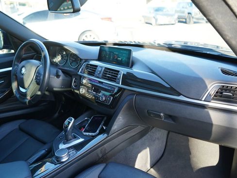 Used 2017 BMW 330i Gran Turismo xDrive image 20