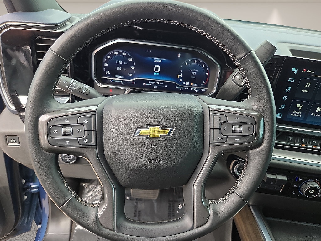 Used 2025 Chevrolet Silverado 2500 High Country w/ Technology Package AWD/4WD image 15