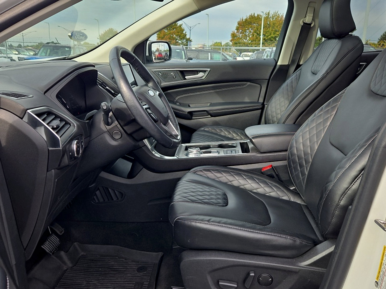Used 2024 Ford Edge Titanium w/ Equipment Group 301A AWD/4WD image 11