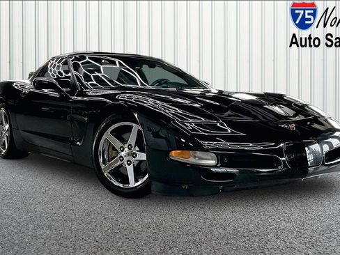 Used 1999 Chevrolet Corvette Coupe RWD image 1