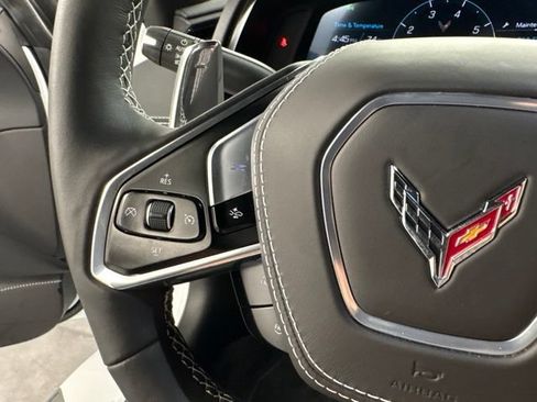 Used 2025 Chevrolet Corvette Stingray Preferred Cpe w/ Battery Protection Package RWD image 21