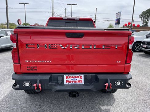 Used 2020 Chevrolet Silverado 1500 LT Trail Boss image 5