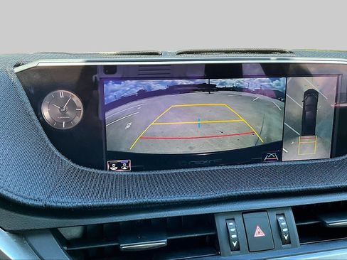 Used 2021 Lexus ES 300h Ultra Luxury w/ Accessory Package 2 FWD image 27