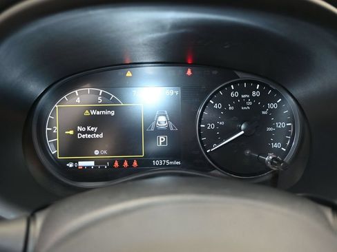 Used 2024 Nissan Kicks SV FWD image 21