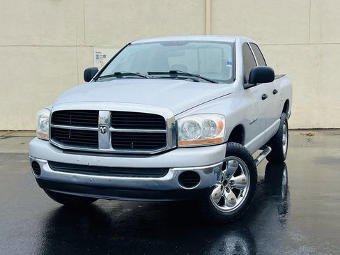 Used 2006 Dodge Ram 1500 Truck SLT image 3