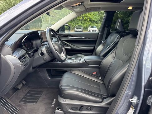 Used 2023 INFINITI QX60 Sensory w/ Cargo Package AWD/4WD image 16